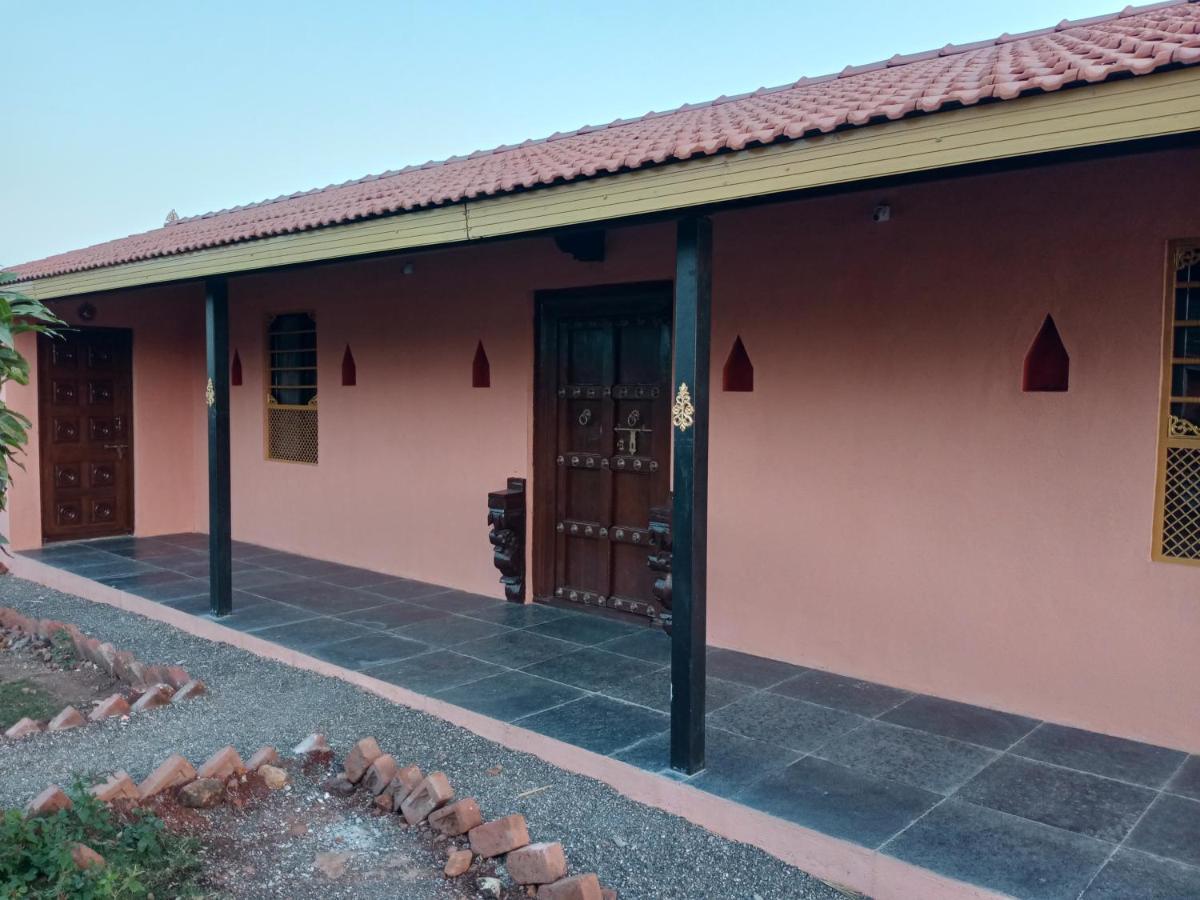 Mohole Wada, Ramshej Fort, Nashik Exterior foto